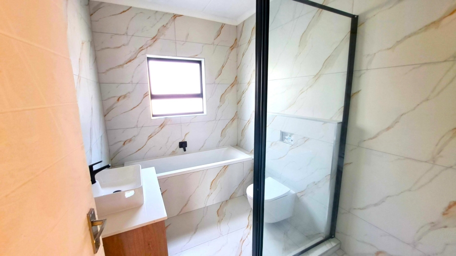 3 Bedroom Property for Sale in Sandown Western Cape